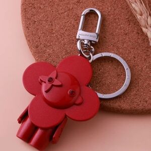 Fashion Keychain Accessory Vivienn Red Flower